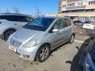 2005 Mercedes-Benz A-Класс 200 II (W169), серебристый, 450000 рублей, вид 1