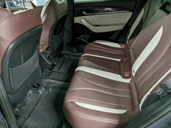 2023 Geely Monjaro I, серый, 2440000 рублей - вид 16