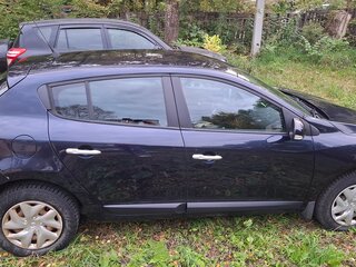 2013 Renault Megane III Рестайлинг, синий, 750000 рублей, вид 4