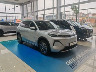 2026 Geely EX5 Гибрид EM-R, серебристый, 3829990 рублей, вид 4