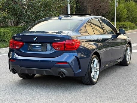 2023 BMW 1 серии 120i III (F52) Рестайлинг, синий, 1900000 рублей, вид 4