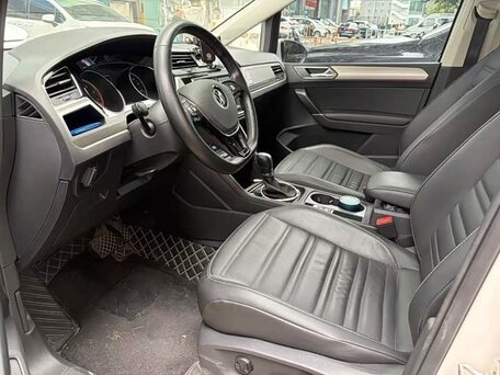 2022 Volkswagen Touran L II, белый, 1600030 рублей, вид 4