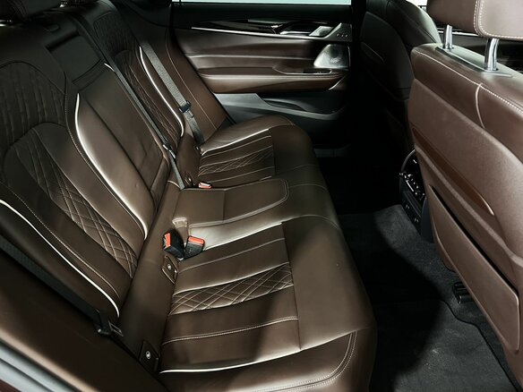 2018 BMW 6 серии Gran Turismo 640i xDrive IV (G32), красный, 3655000 рублей - вид 12