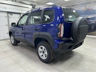 2026 Lada (ВАЗ) Niva Travel I Рестайлинг, синий, 1641900 рублей, вид 5