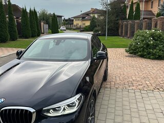 2021 BMW X4 30d II (G02), чёрный, 6900000 рублей, вид 2