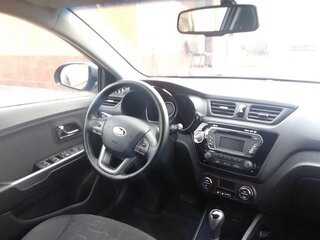 2014 Kia Rio 4-speed III, голубой, 950000 рублей, вид 4