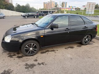 2015 Lada (ВАЗ) Priora I Рестайлинг, чёрный, 360000 рублей, вид 2