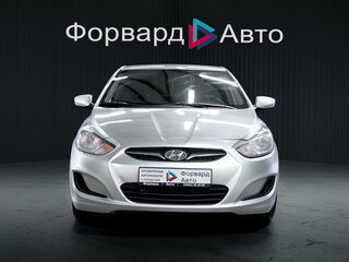 2012 Hyundai Solaris I, серебристый, 665000 рублей, вид 2