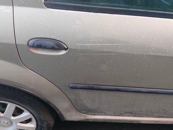 2011 Renault Logan I Рестайлинг, бежевый - вид 4