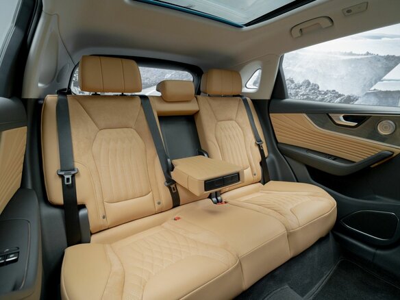 2026 Hongqi HS5 I Рестайлинг, чёрный, 5043040 рублей - вид 10