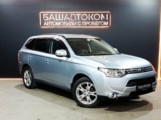 2012 Mitsubishi Outlander III, серебристый, 1480000 рублей, вид 1