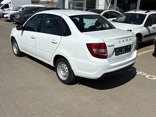 2026 Lada (ВАЗ) Granta I Рестайлинг, белый, 999000 рублей, вид 3