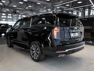 2026 Chevrolet Suburban XII Рестайлинг, чёрный, 17654128 рублей, вид 2