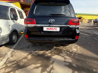 2018 Toyota Land Cruiser 200 Series Рестайлинг 2, чёрный, 4850000 рублей, вид 4