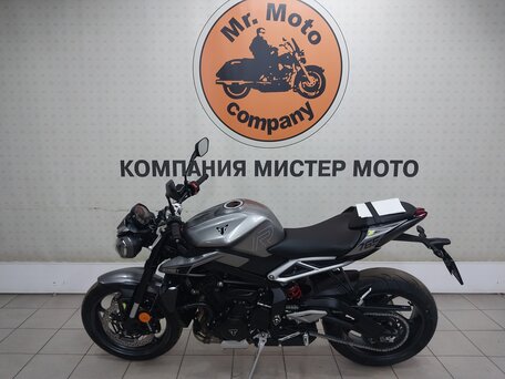 2026 Triumph Street Triple, серый, 1249000 рублей, вид 2