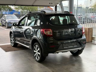 2018 Renault Sandero Stepway II, чёрный, 949000 рублей, вид 5