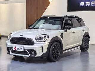 2022 Mini Countryman Cooper II Рестайлинг, белый, 2412020 рублей, вид 1