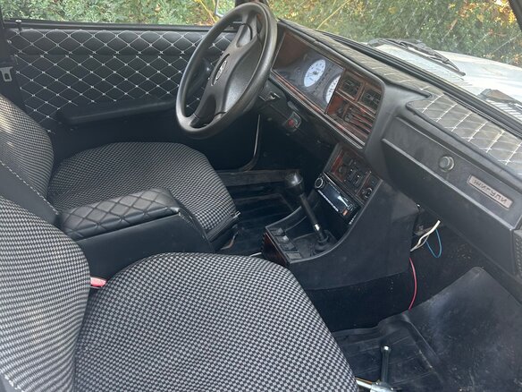 2004 Lada (ВАЗ) 2107, белый, 120000 рублей - вид 4