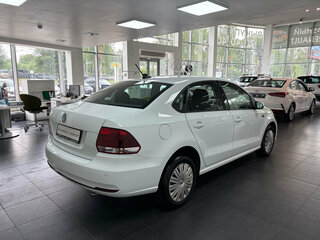2020 Volkswagen Polo V Рестайлинг, белый, 1368000 рублей, вид 4