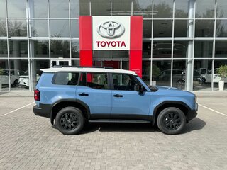 2024 Toyota Land Cruiser Prado 250 Series, синий, 9550000 рублей, вид 4