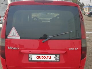 2003 Mercedes-Benz Vaneo, красный, 540000 рублей, вид 3