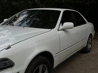 1998 Toyota Mark II VIII (X100), белый, 760000 рублей, вид 2