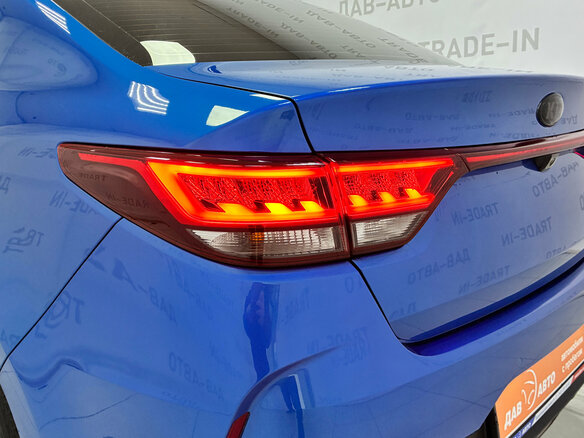 2020 Kia Rio IV Рестайлинг, синий, 1640000 рублей - вид 6