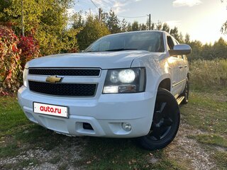 2012 Chevrolet Tahoe 6AT III, белый, 1940000 рублей, вид 3