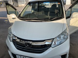 2016 Honda Freed I Рестайлинг 2, белый, 1399666 рублей, вид 2