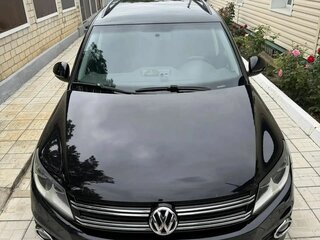 2013 Volkswagen Tiguan I Рестайлинг, чёрный, 1500000 рублей, вид 1