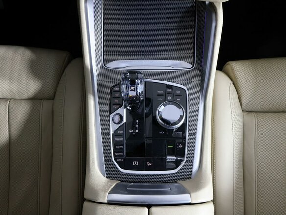 2021 BMW X6 40i III (G06), серый, 7192000 рублей - вид 24