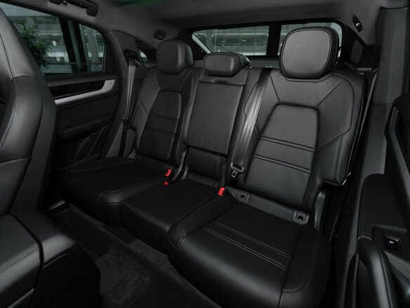 2025 Porsche Cayenne Coupé III Рестайлинг, чёрный, 16500000 рублей - вид 7