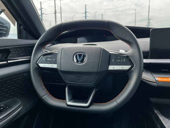 2024 Changan UNI-V I, серый - вид 13