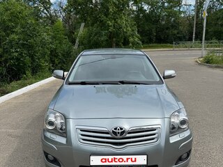 2007 Toyota Avensis II Рестайлинг, серебристый, 960000 рублей, вид 1