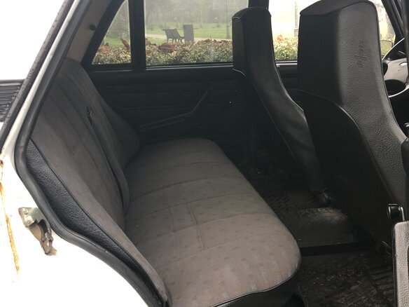 2003 Lada (ВАЗ) 2107, белый, 80000 рублей - вид 7