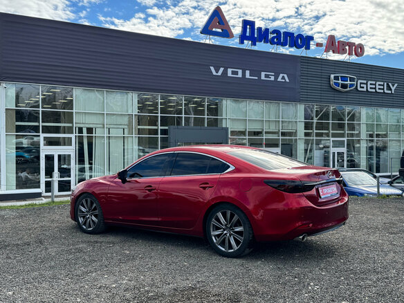 2018 Mazda 6 III (GJ) Рестайлинг 2, красный, 1810000 рублей - вид 2