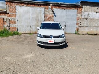 2012 Volkswagen Sharan II, белый, 900000 рублей, вид 3