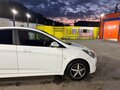 2016 Hyundai Solaris I Рестайлинг, белый, 990000 рублей - вид 1