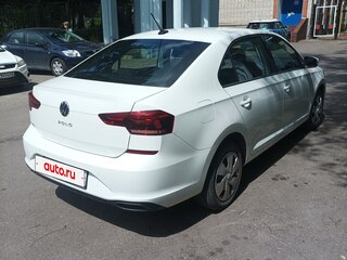 2022 Volkswagen Polo VI, белый, 1359999 рублей, вид 4