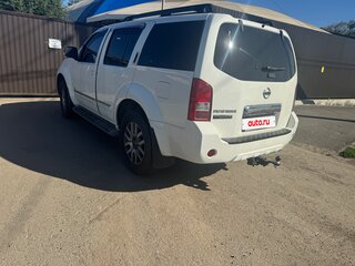 2011 Nissan Pathfinder III Рестайлинг, белый, 1600000 рублей, вид 5
