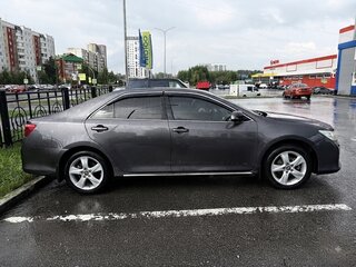 2012 Toyota Camry VII (XV50), серый, 1330000 рублей, вид 3