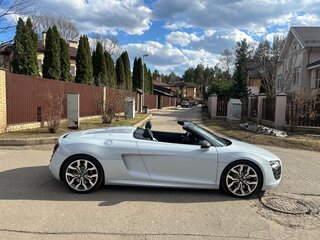 2011 Audi R8 V10 I (Typ 42), белый, 6200000 рублей, вид 3
