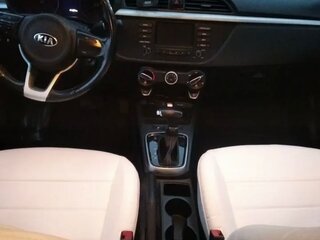 2018 Kia Rio IV, белый, 1060000 рублей, вид 4