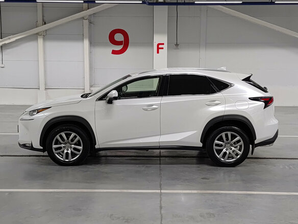 2017 Lexus NX 200t I, белый, 3160000 рублей - вид 7