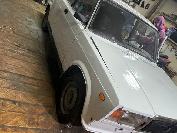 2003 Lada (ВАЗ) 2107, белый, 90000 рублей - вид 3