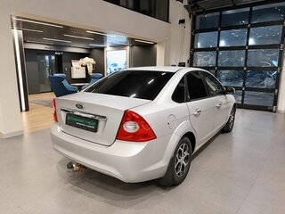 2009 Ford Focus II Рестайлинг, серебристый, 499000 рублей, вид 4