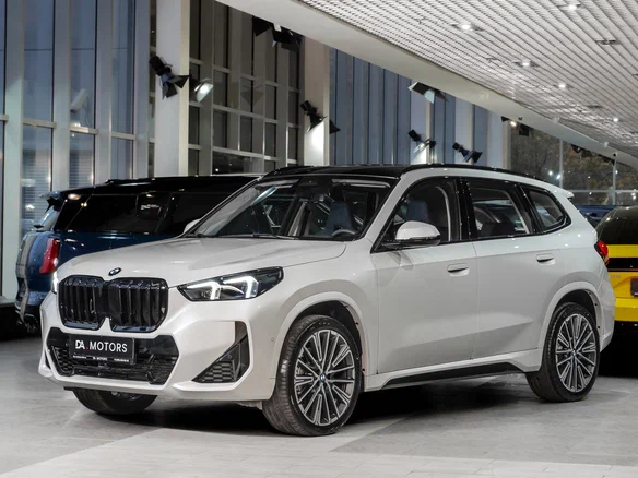 2026 BMW X1 Long 25Li xDrive III (U11/U12), белый, 5490000 рублей