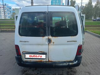2004 Peugeot Partner I Рестайлинг, белый, 175000 рублей, вид 3