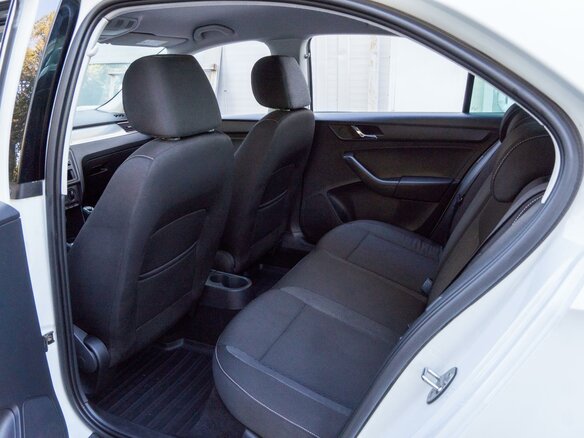 2014 Skoda Rapid I, белый, 955000 рублей - вид 10