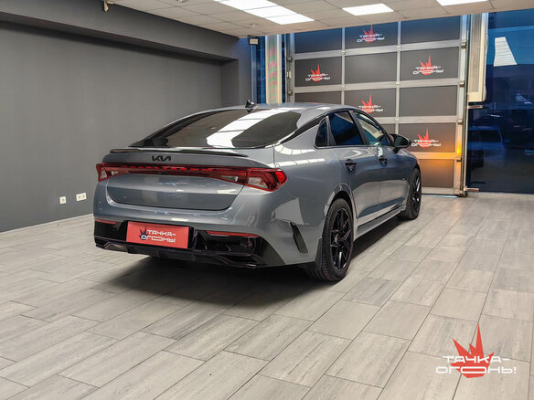 2022 Kia K5 III, серый - вид 4